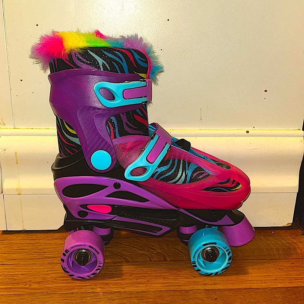 ROLLER DERBY SKATES/BLADES